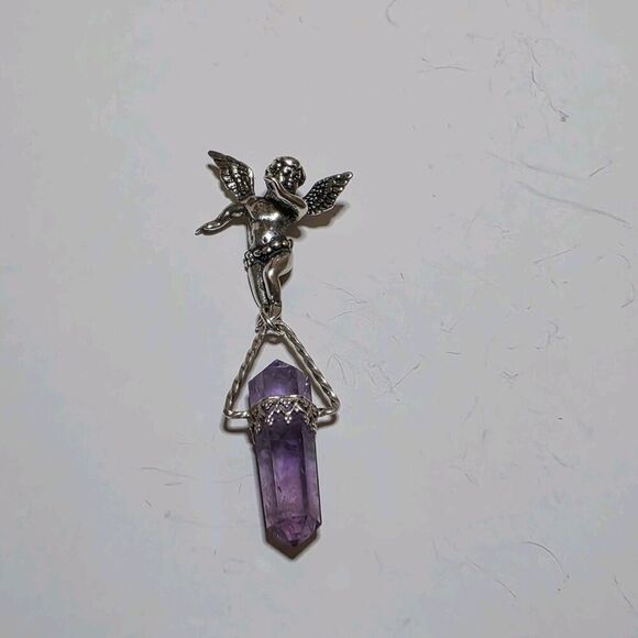TJF 925 STERLING SILVER CHERUB GUARDIAN ANGEL WITH NATURAL AMETHYST PENDANT - Picture 2 of 10